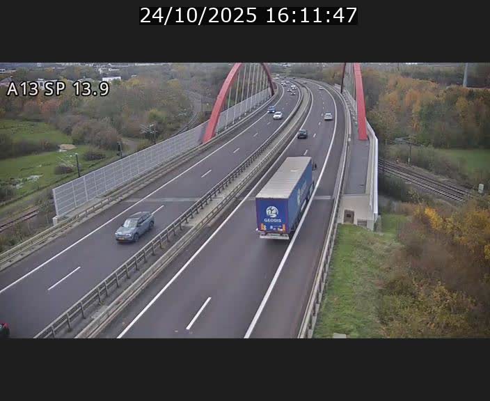 Traffic live webcam Luxembourg Kayl - A13 direction Esch-sur-Alzette/Luxembourg-ville - BK 13.9