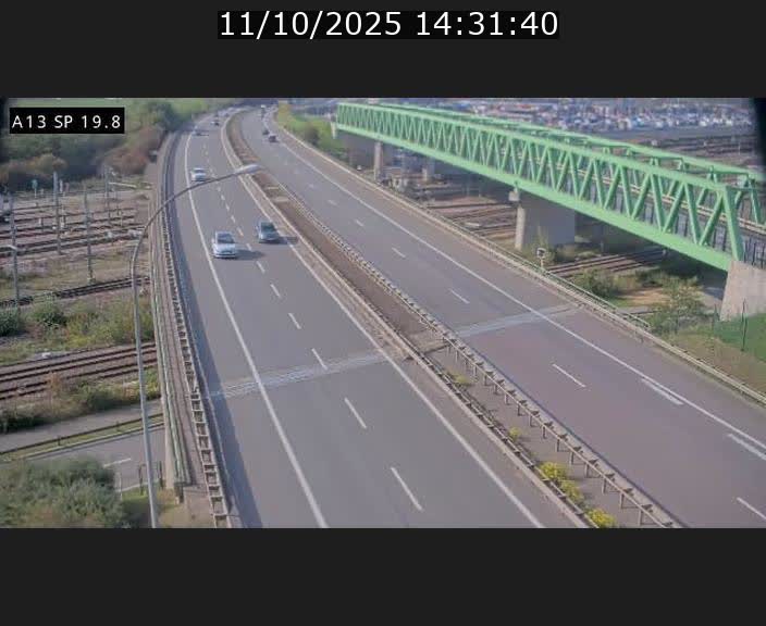 Traffic live webcam Luxembourg Croix de Bettembourg - A13 direction Esch-sur-Alzette - BK 19.8