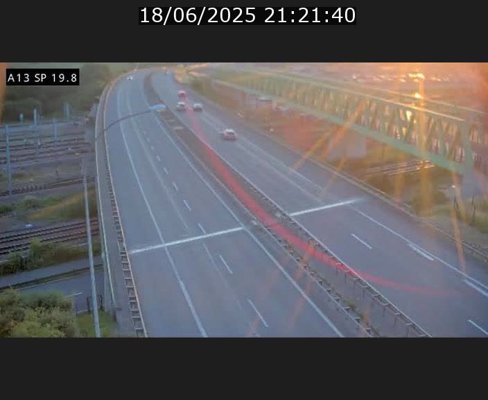 Traffic live webcam Luxembourg Croix de Bettembourg - A13 direction Esch-sur-Alzette - BK 19.8