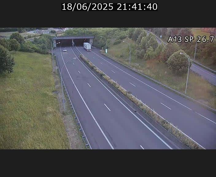 Traffic live webcam Luxembourg Frisange - A13 direction Luxembourg-ville - BK 26.7