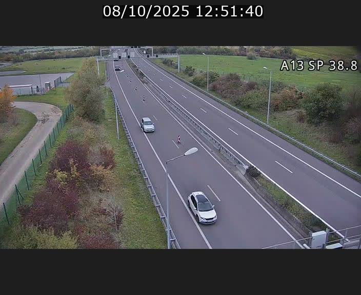 Webcam autoroute A13 à l'entrée ouest du tunnel Markusbierg à Schengen. Vue orientée vers le tunnel et l'Allemagne
