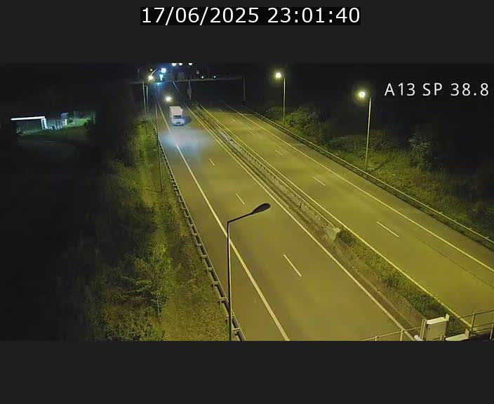 Webcam autoroute A13 à l'entrée ouest du tunnel Markusbierg à Schengen. Vue orientée vers le tunnel et l'Allemagne