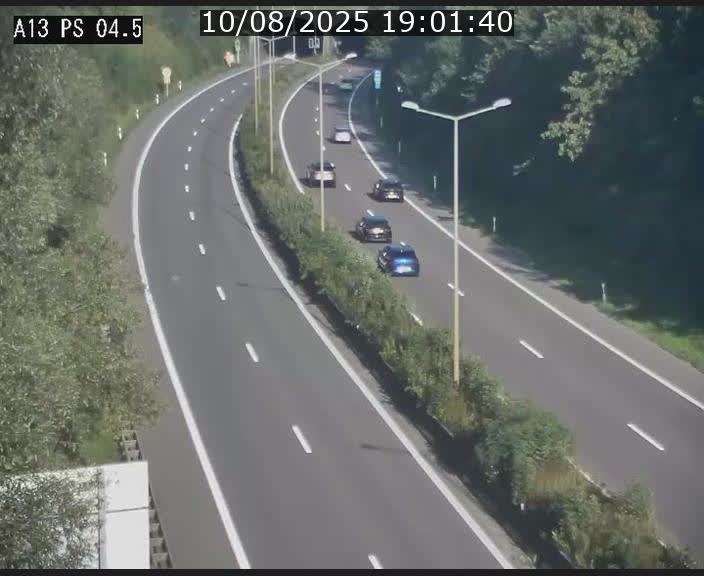 Traffic live webcam Luxembourg Differdange - A13 direction Esch-sur-Alzette - BK 4.5