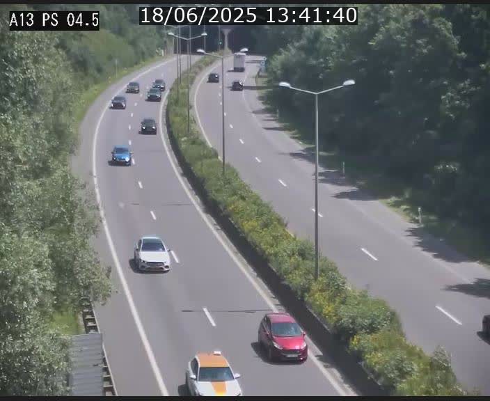 Traffic live webcam Luxembourg Differdange - A13 direction Esch-sur-Alzette - BK 4.5