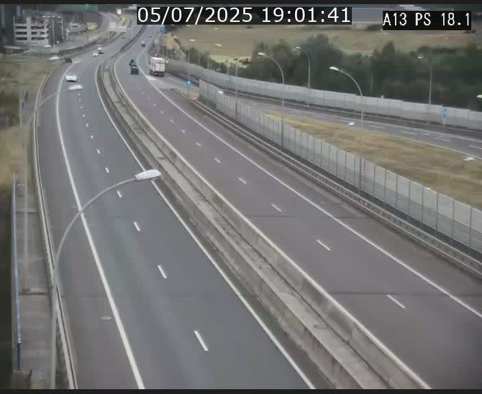 Traffic live webcam Luxembourg Dudelange - A13 direction Croix de Bettembourg - BK 18.1