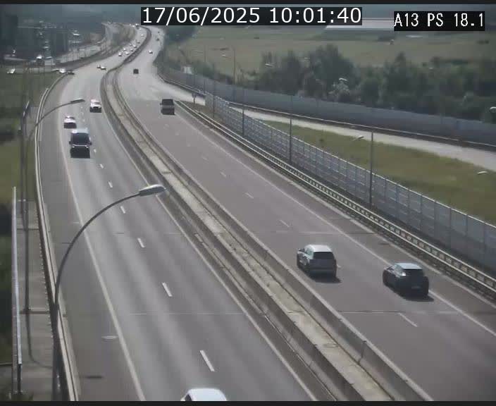 Traffic live webcam Luxembourg Dudelange - A13 direction Croix de Bettembourg - BK 18.1