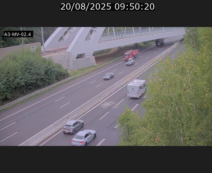 Webcam autoroute de la France (A3) au Luxembourg à Fentange, à proximité de la Croix de Gasperich. Vue orientée vers la Cloche d'Or