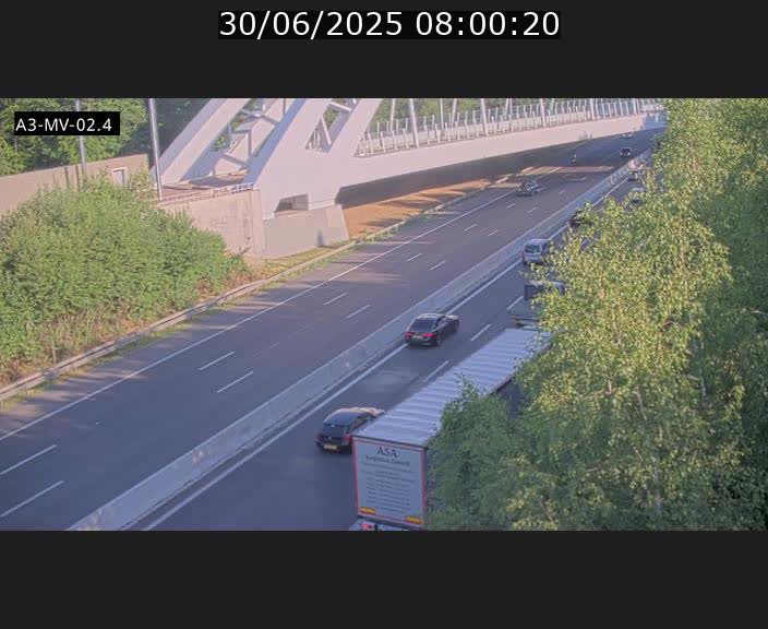 Webcam autoroute de la France (A3) au Luxembourg à Fentange, à proximité de la Croix de Gasperich. Vue orientée vers la Cloche d'Or