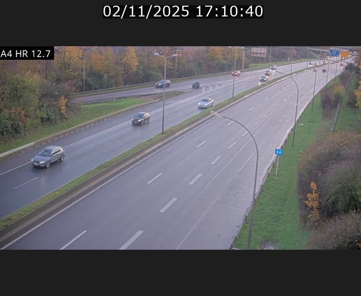 Traffic live webcam Luxembourg Esch sur Alzette - A4 - BK 12.7 - direction Esch-Belval