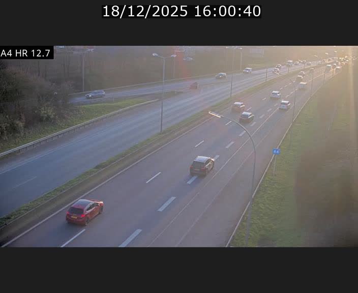 Traffic live webcam Luxembourg Esch sur Alzette - A4 - BK 12.7 - direction Esch-Belval