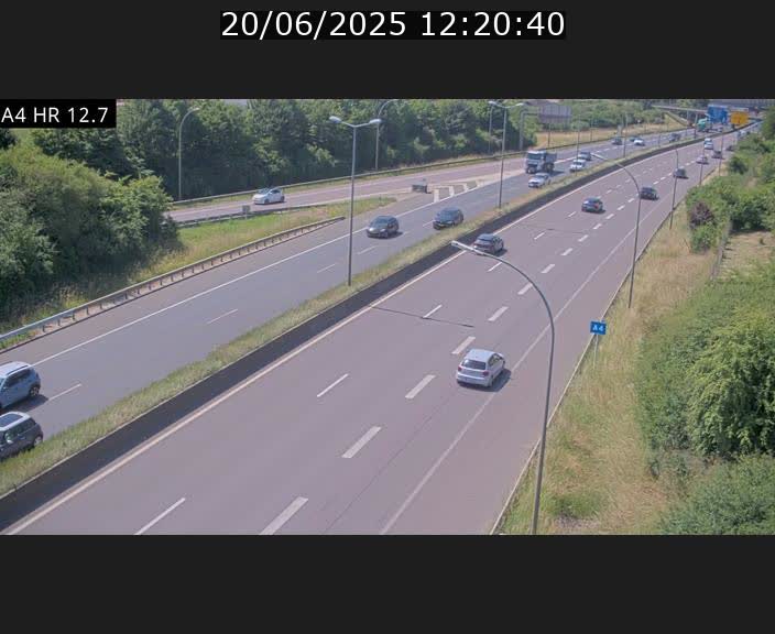 Traffic live webcam Luxembourg Esch sur Alzette - A4 - BK 12.7 - direction Esch-Belval