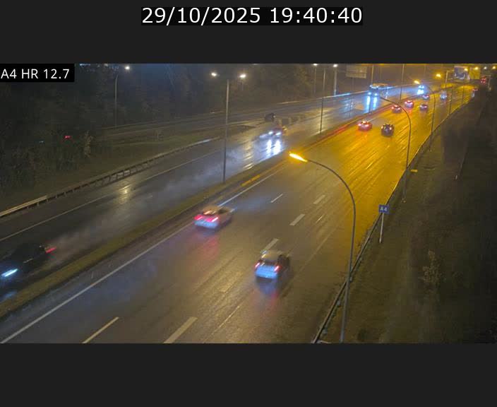 Traffic live webcam Luxembourg Esch sur Alzette - A4 - BK 12.7 - direction Esch-Belval