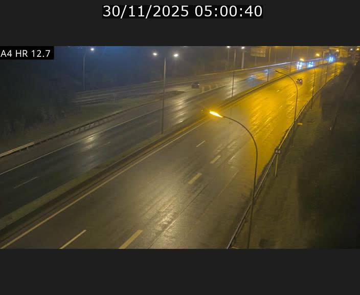 Traffic live webcam Luxembourg Esch sur Alzette - A4 - BK 12.7 - direction Esch-Belval