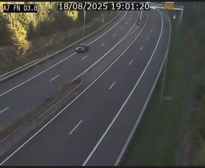 Caméra autoroute Luxembourg A7 - Passage à gibier Rëngelbour - direction Tunnel Stafelter