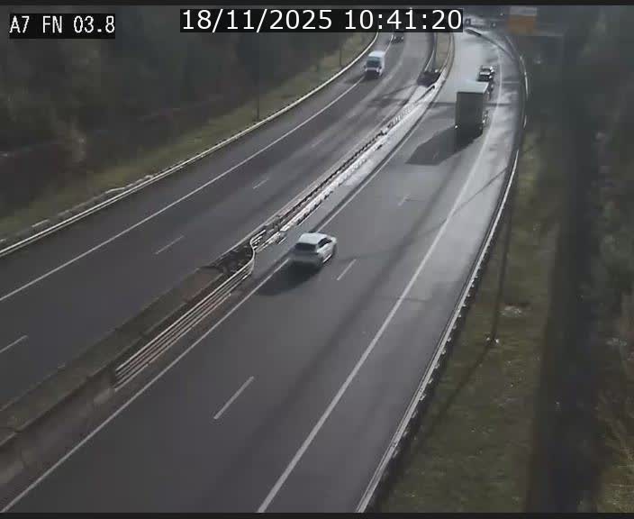 Caméra autoroute Luxembourg A7 - Passage à gibier Rëngelbour - direction Tunnel Stafelter