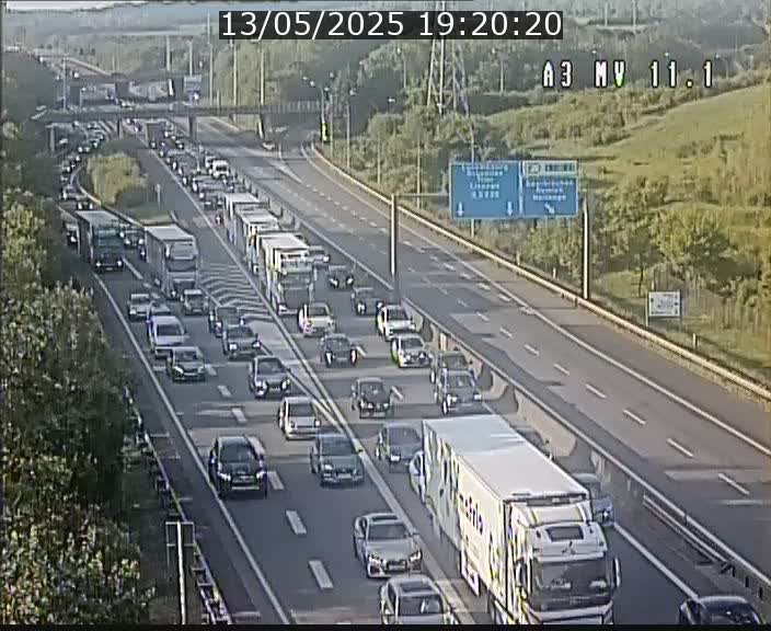 Traffic live webcam Luxembourg Croix de Bettembourg A3 - BK 11.1 - direction Luxembourg-ville