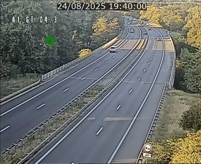 Traffic live webcam Luxembourg Itzig - A1 direction Sandweiler - BK 4.3