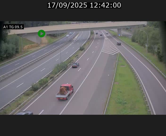 Traffic live webcam Luxembourg Jonction Grünewald - A1 direction Luxembourg-ville - BK 9.5