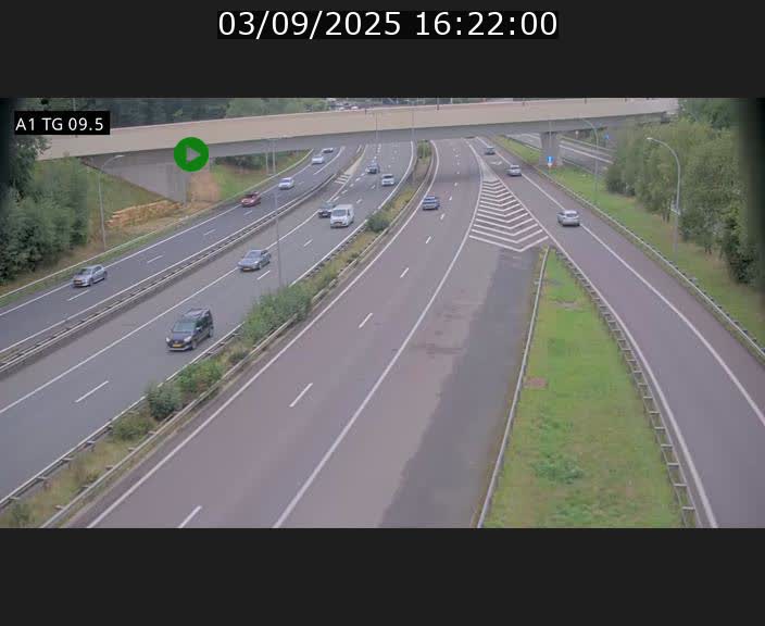 Traffic live webcam Luxembourg Jonction Grünewald - A1 direction Luxembourg-ville - BK 9.5