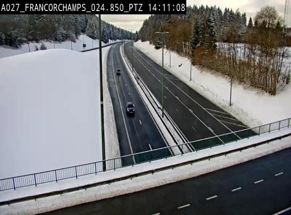 Webcam E42 (A27) dans les Ardennes à Francorchamps, à proximité du circuit de Spa. Vue orientée vers Liège