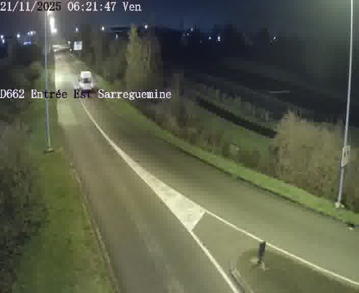 Point de vue trafic déployé sur D662 (France) à Sarreguemines, regardant vers Sarreguemines, aidant conducteurs et services à anticiper les flux.