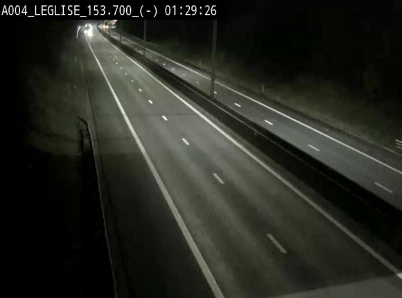 Webcam autoroute A4 (E411-E25) à Léglise, avant la jonction avec la N40. Vue orientée vers Bruxelles