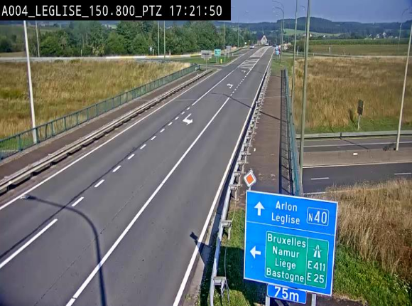 Webcam au-dessus de l'E411 sur la N40. Vue orientée vers Léglise en provenance de Neufchâteau