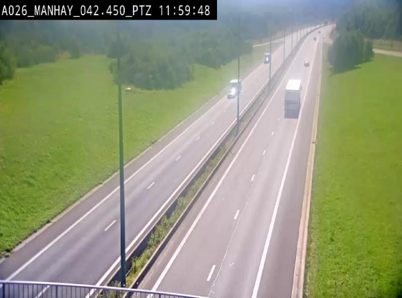 Webcam autoroute A26/E25 à hauteur de Manhay, à la jonction avec la N651 en direction de Liège - BK 42.4