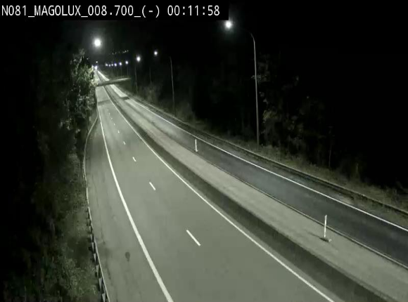 Webcam sur la N81 (E411) à hauteur de la jonction avec la N883. Vue orientée vers Arlon