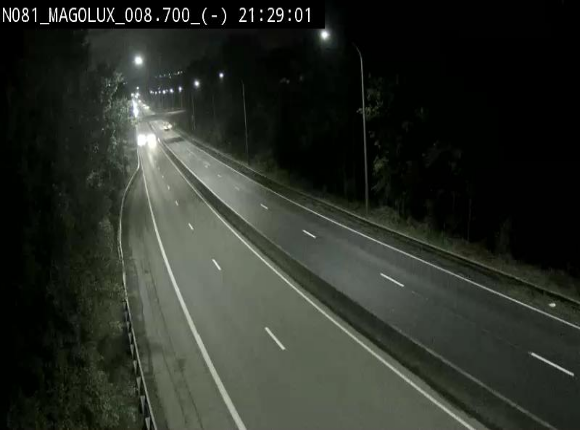 Webcam sur la N81 (E411) à hauteur de la jonction avec la N883. Vue orientée vers Arlon
