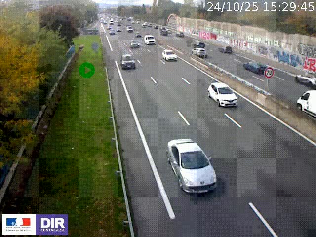 Webcam à Bron sur l'A43 à la jonction avec le boulevard périphérique de Lyon (D383). Vue orientée vers Lyon