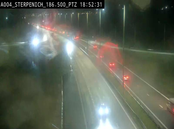 Webcam E411 à Sterpenich en Belgique près de la frontière du Luxembourg. Vue orientée vers Bruxelles