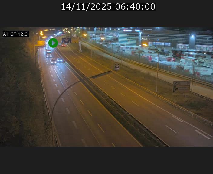 Traffic live webcam Luxembourg Senningerberg - A1 direction Allemagne - BK 12.3