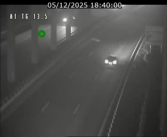 Traffic live webcam Luxembourg Senningen - A1 direction Luxembourg - BK 13.5