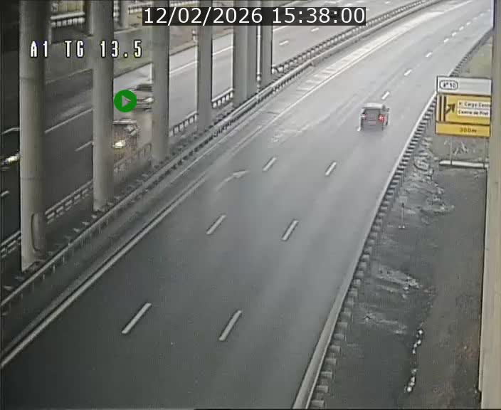 Traffic live webcam Luxembourg Senningen - A1 direction Luxembourg - BK 13.5