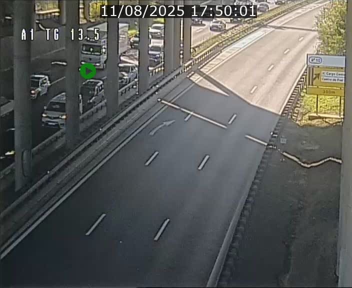 Traffic live webcam Luxembourg Senningen - A1 direction Luxembourg - BK 13.5
