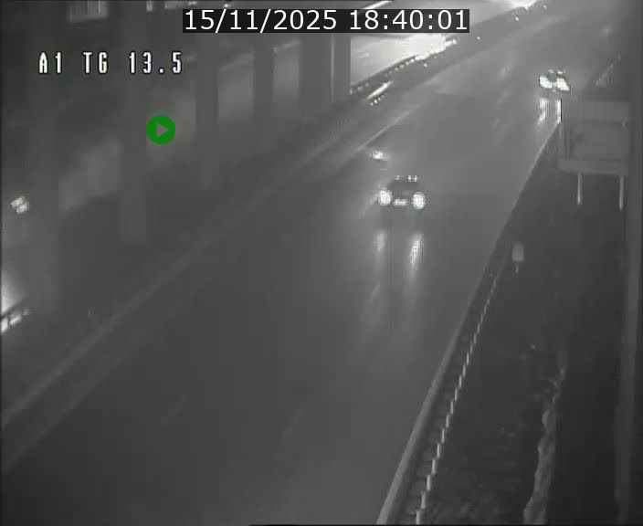 Traffic live webcam Luxembourg Senningen - A1 direction Luxembourg - BK 13.5