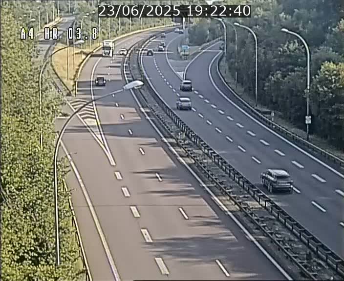 Webcam traffic A4 Luxembourg - BK 3.8 - Leudelange (direction Esch sur Alzette)