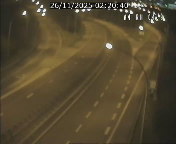 Traffic live webcam Luxembourg Leudelange - A4 - BK 4.9 - direction Luxembourg
