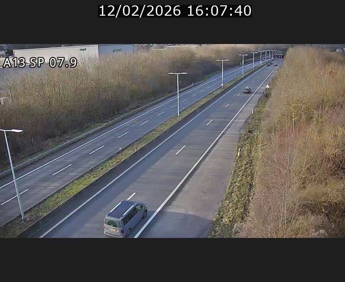 Traffic live webcam Luxembourg Jonction Lankelz - A13 direction Pétange - BK 7.9