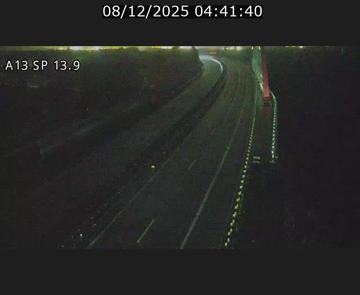 Traffic live webcam Luxembourg Kayl - A13 direction Esch-sur-Alzette/Luxembourg-ville - BK 13.9