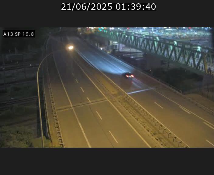 Traffic live webcam Luxembourg Croix de Bettembourg - A13 direction Esch-sur-Alzette - BK 19.8