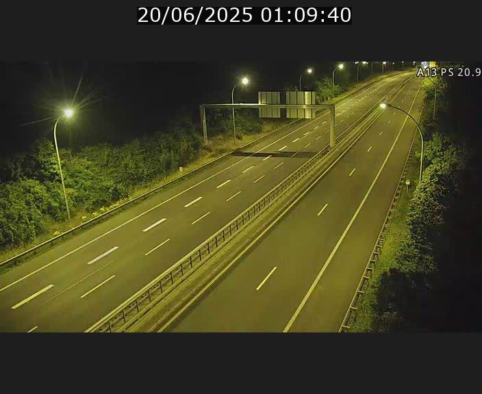 Traffic live webcam Luxembourg Croix de Bettembourg, rond-point d'Hellange - A13 direction Allemagne - BK 20.9