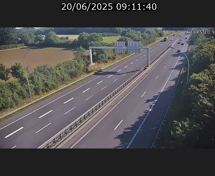 Traffic live webcam Luxembourg Croix de Bettembourg, rond-point d'Hellange - A13 direction Allemagne - BK 20.9