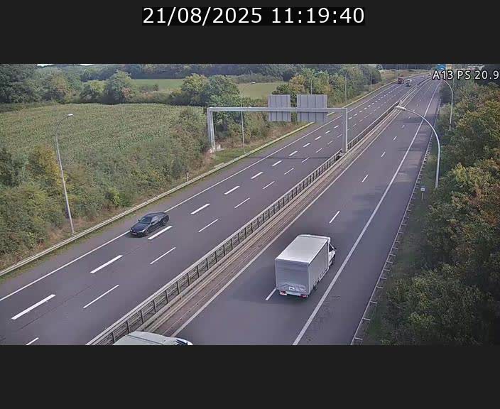 Traffic live webcam Luxembourg Croix de Bettembourg, rond-point d'Hellange - A13 direction Allemagne - BK 20.9