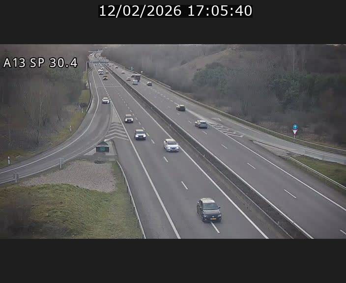 Traffic live webcam Luxembourg Altwies - A13 direction Luxembourg-ville - BK 30.4