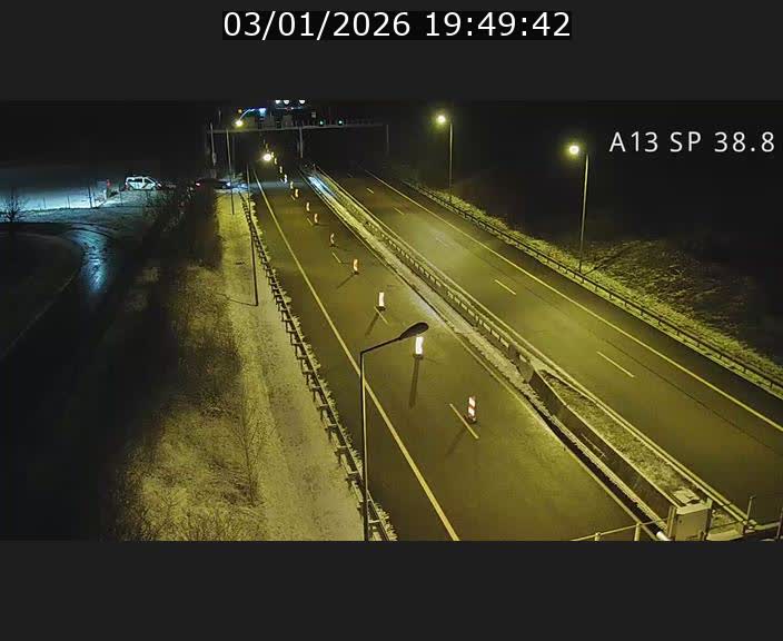 Webcam autoroute A13 à l'entrée ouest du tunnel Markusbierg à Schengen. Vue orientée vers le tunnel et l'Allemagne