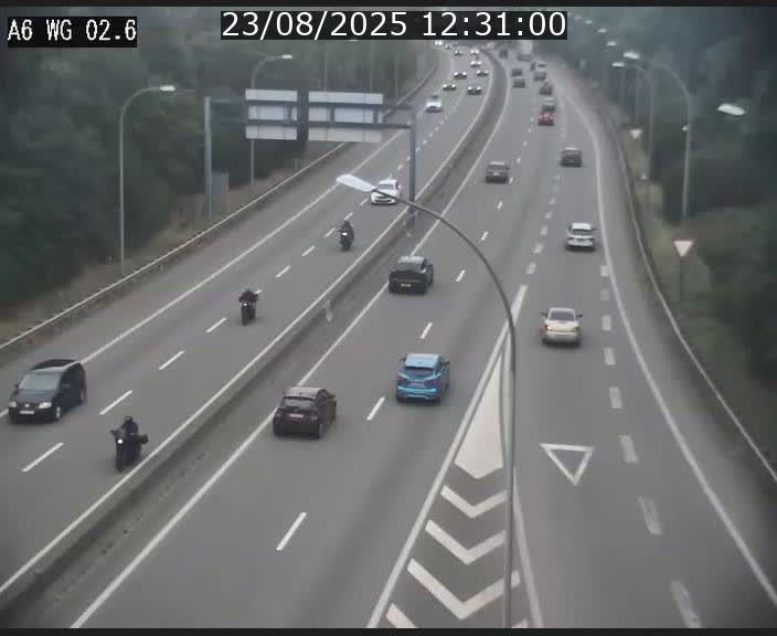 Traffic live webcam Luxembourg Croix de Cessange - A6 - BK 2.6 - direction France/Allemagne