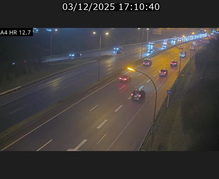 Traffic live webcam Luxembourg Esch sur Alzette - A4 - BK 12.7 - direction Esch-Belval