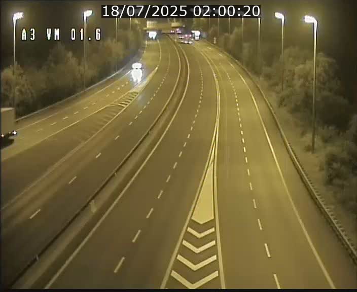 Traffic live webcam Luxembourg - Croix de Gasperich - A3 - BK 1.6 - direction France/Aire de Berchem